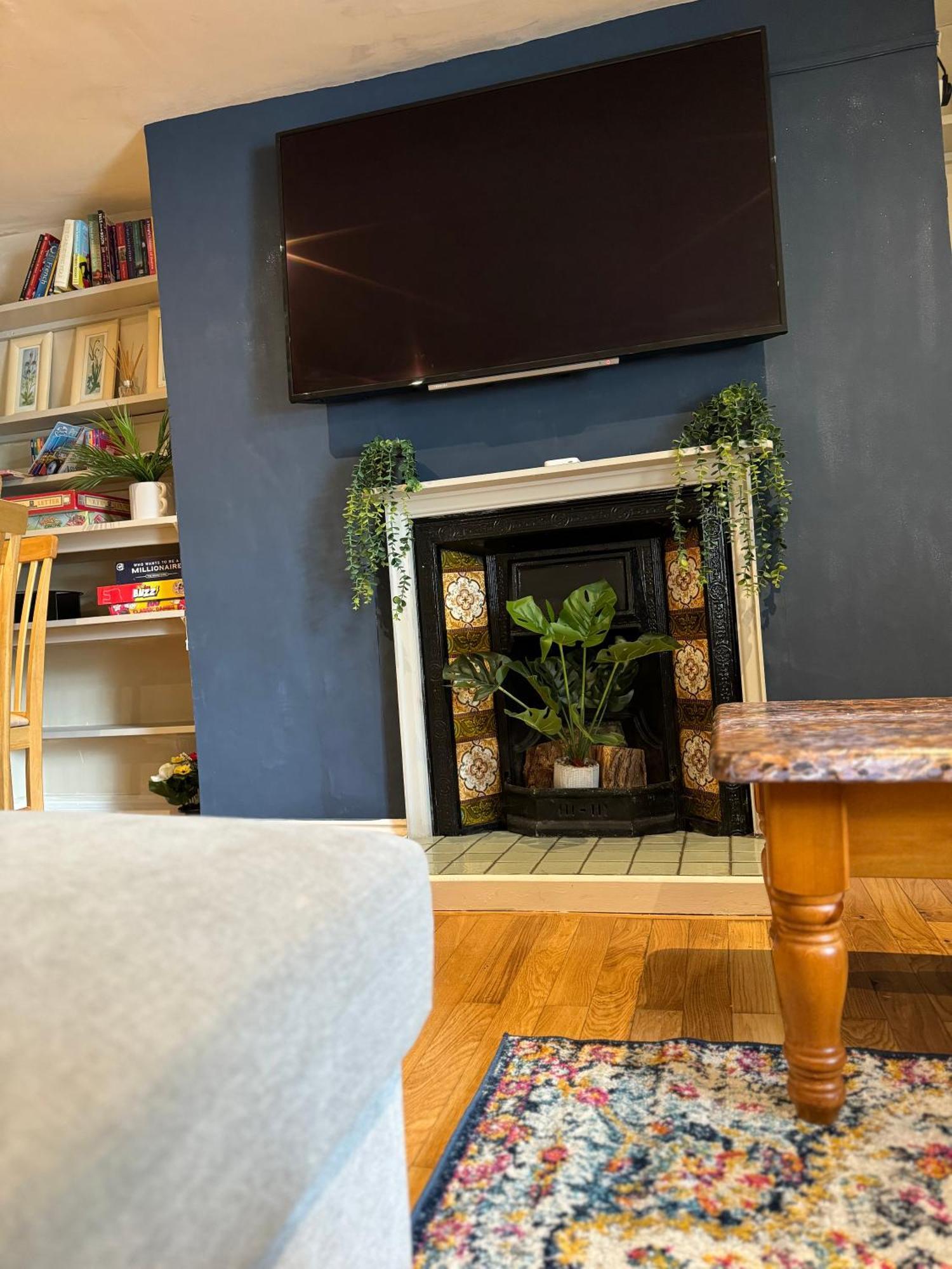 Beautiful Townhouse Next To Royal Victoria Park And Botanical Gardens Within Easy Walking Distance To Bath City Centre Bagian luar foto