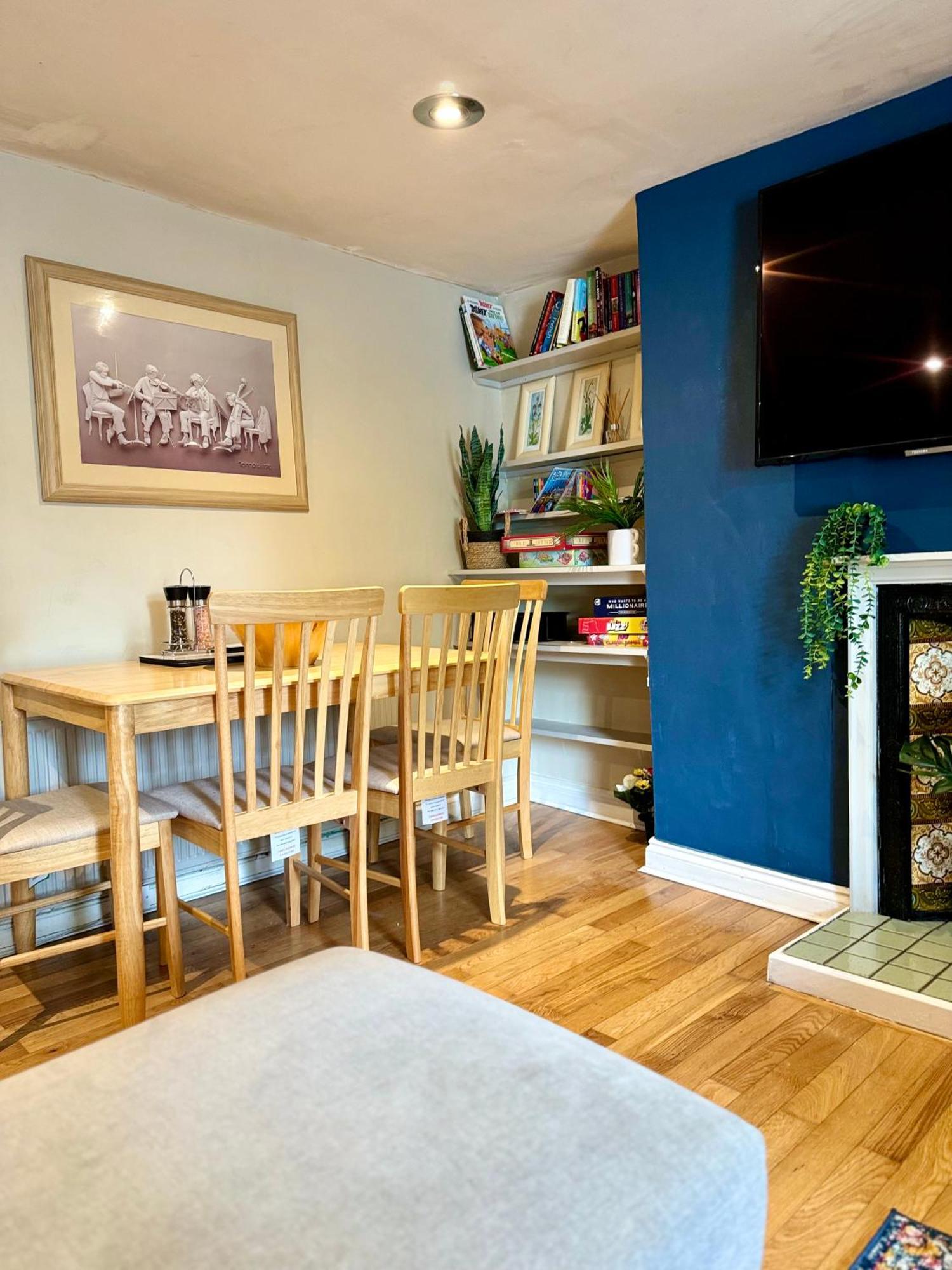 Beautiful Townhouse Next To Royal Victoria Park And Botanical Gardens Within Easy Walking Distance To Bath City Centre Bagian luar foto