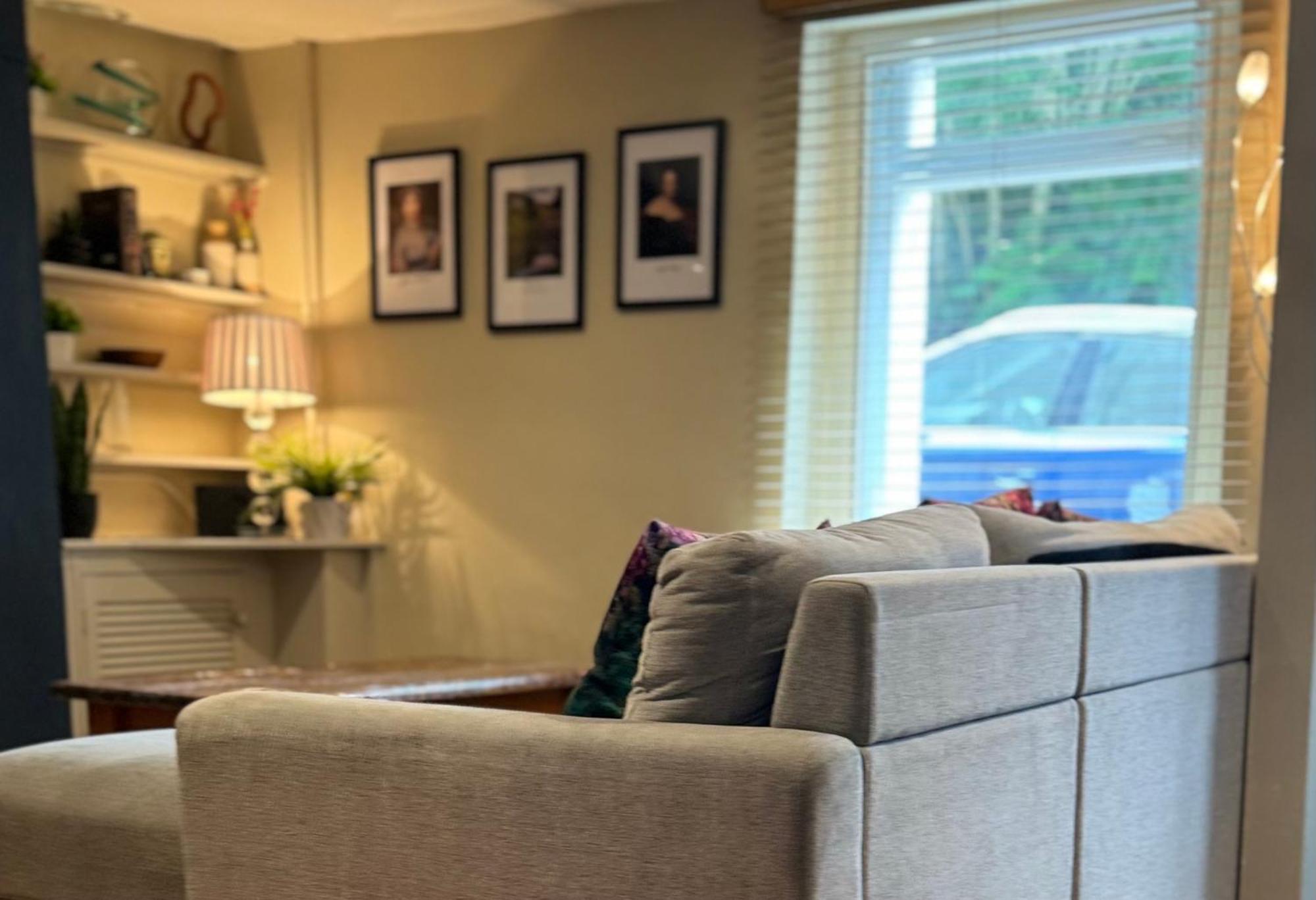 Beautiful Townhouse Next To Royal Victoria Park And Botanical Gardens Within Easy Walking Distance To Bath City Centre Bagian luar foto