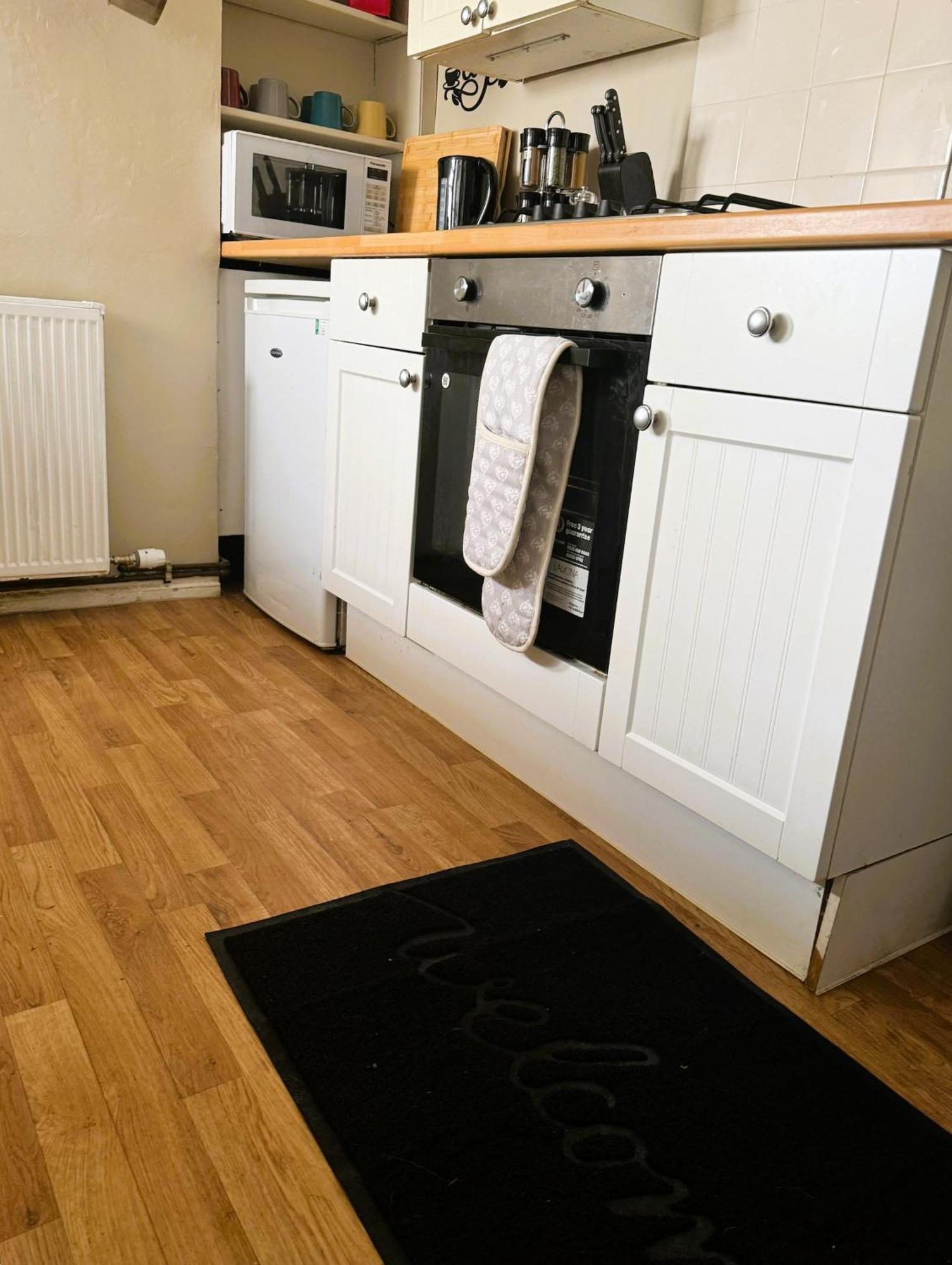 Beautiful Townhouse Next To Royal Victoria Park And Botanical Gardens Within Easy Walking Distance To Bath City Centre Bagian luar foto